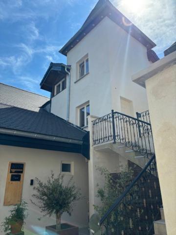 L'Annexe Du Chateau De Saint Genix المظهر الخارجي الصورة